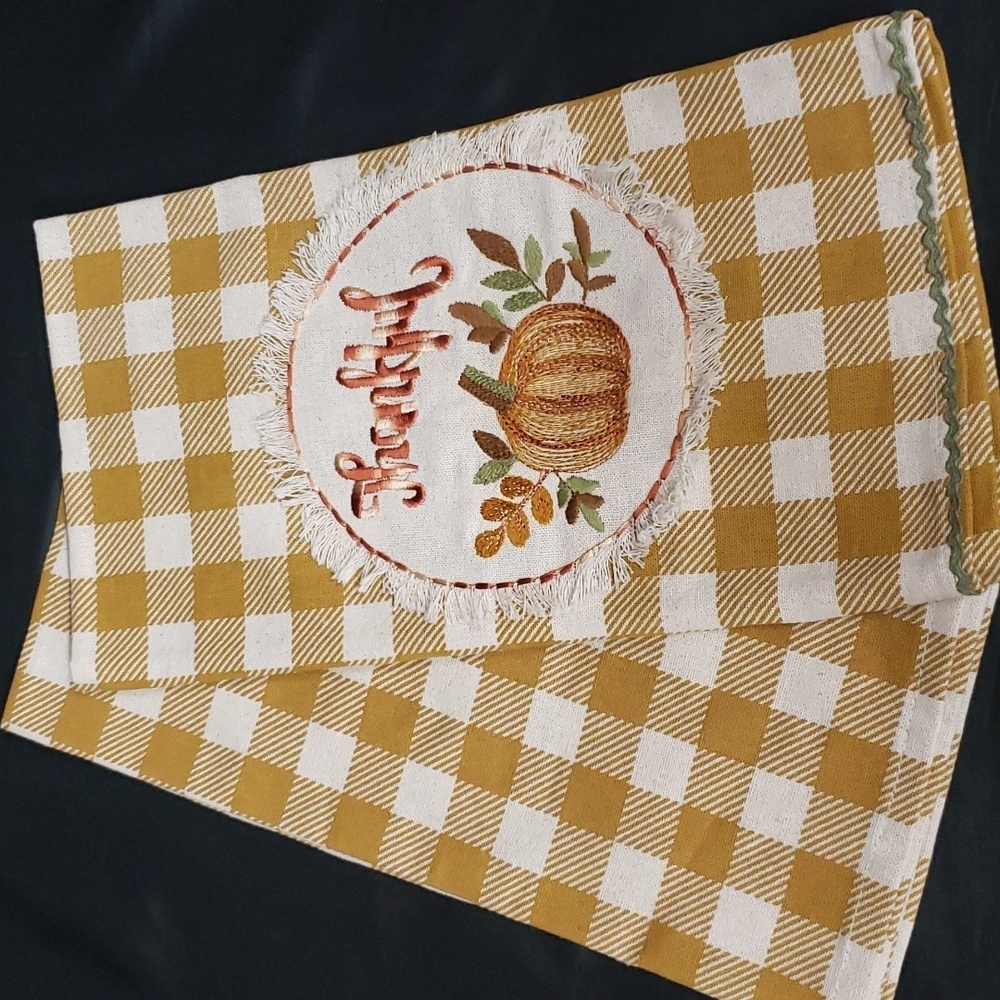 House & Garden NWOT Set/2 Deep Mustard Check Embroidered Towels